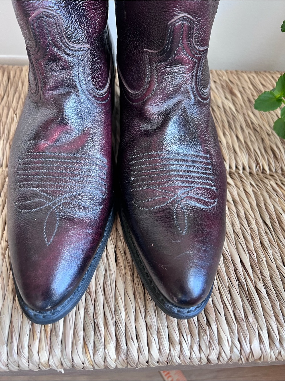Vintage Dingo Dark Maroon Leather Cowboy Boots Size 10.5 Style Style 15923 - Picture 4 of 14